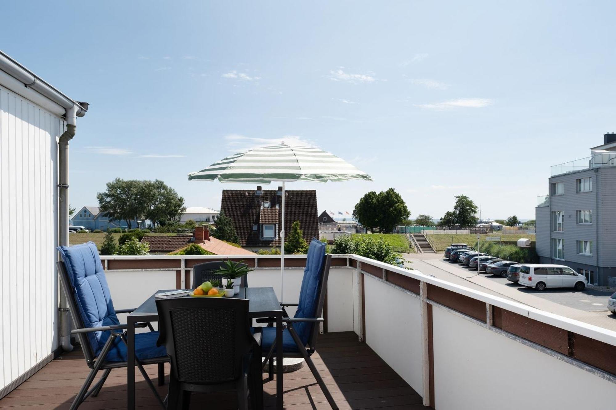 Haus Sonneninsel Sonnendeck Apartment Groemitz Exterior photo